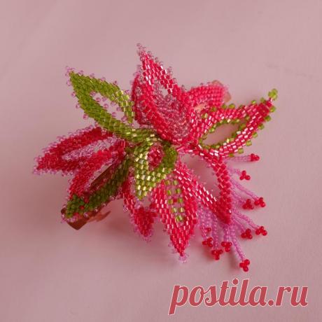 Заколка-автомат из бисера &quot;Фантазийный цветок&quot; ручной работы