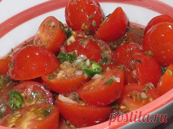 Tomatensalat italienischer Art von Yedabah. Ein Thermomix ® Rezept aus der Kategorie Vorspeisen/Salate auf www.rezeptwelt.de, der Thermomix ® Community.