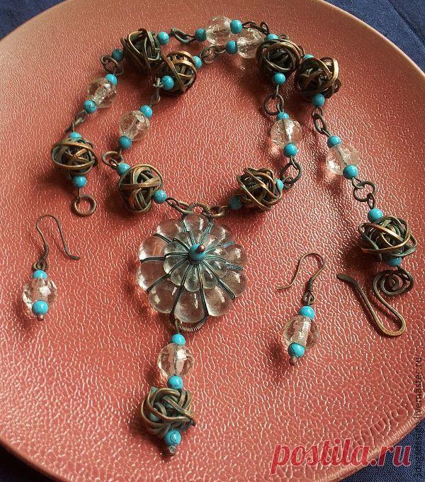 Как пустить старую люстру на украшения