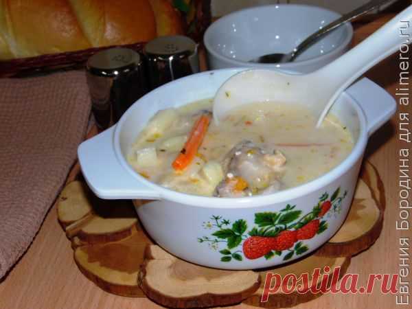 Сырный суп с цветной капустой и куриными крыльями / Рецепты с фото