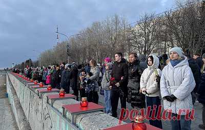В Архангельске зажгли "Реку памяти" в честь 80-летия Победы. В акции поучаствовали 1 418 человек