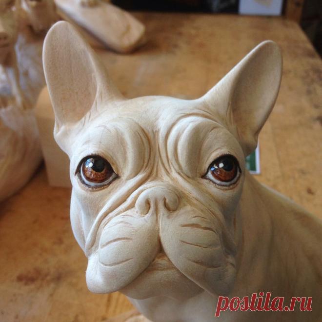 Какие невероятные скульптуры можно научиться делать, если посвятить резьбе по дереву более 30 лет | АРТИзба | Яндекс Дзен