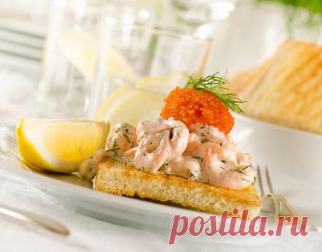 Тост «Скаген» с креветками - Пошаговый рецепт с фото своими руками Тост «Скаген» с креветками - Простой пошаговый рецепт приготовления в домашних условиях с фото. Тост «Скаген» с креветками - Состав, калорийность и ингредиенти вкусного рецепта.