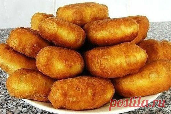 Жареные пирожки с картофелем и капустой

У нас дома, такие пирожки не успевают остыть — их сметают с тарелки!