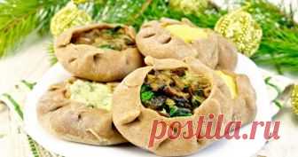 Перепечи - рецепт вкусной и сытной выпечки с разными начинками Перепечи – рецепт удмуртской старинной выпечки, представляющей собой своего рода ватрушку с различными мясными или овощными начинками и яичной заливкой. Подавать подобное угощение принято в горячем виде с пылу с жару, дополняя чаем или молоком...