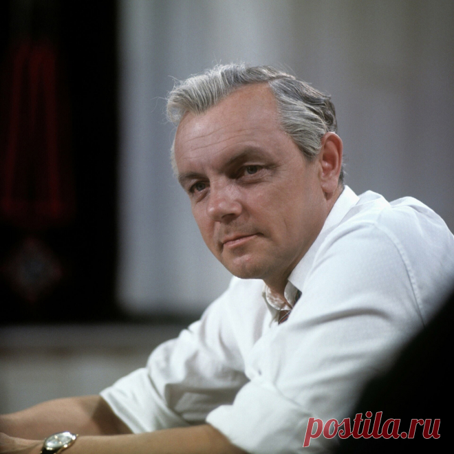 Кирилл Лавров, 15 сентября, 1925
• 27 апреля 2007