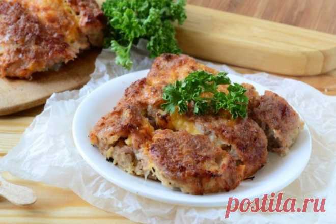 Сытные фрикаделины с начинкой. Очень вкусно!