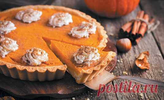 Время десерта На Руси десерты называли ласковым словом «заедки», и, право, они того стоили. Взять, к примеру, сладкие цукаты из ягод. Их звали киевским сухим вареньем, делали из вишен, слив, персиков, абрикосов, гр…