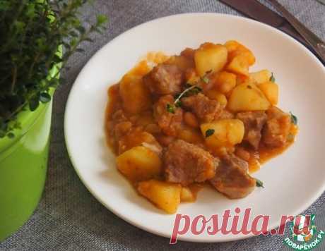 Картофельный гуляш со свининой и фасолью – кулинарный рецепт