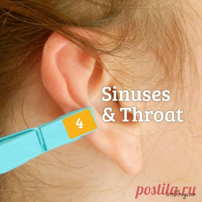 Зачем она прицепила прищепку на ухо