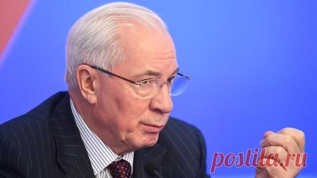 Решение украинской проблемы находится в руках России и США, заявил Азаров