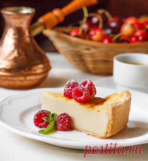 Парижский флан на Вкусном Блоге Пару недель назад одна хорошая подруга вернулась из Парижа и заявила, что я просто обязана приготовить ей парижский флан. Учитывая то, КАК эта не особо большая любительница десертов рассказывала про флан, было понятно, что это очень вкусно. Мои ожидания не были обмануты – десерт и правда хорош. По сути, это…