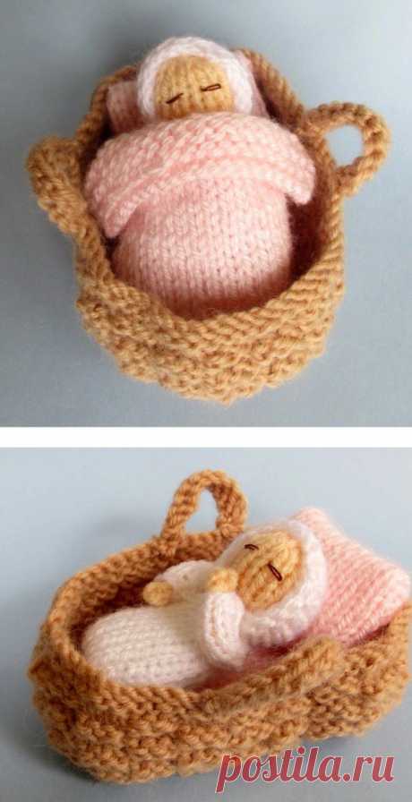 Free knitting pattern for Baby in Basket tiny toy