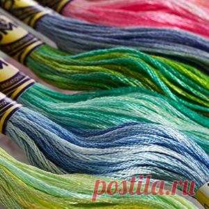 DMC Variations Thread, Embroidery Floss, Variations Floss, Cross Stitch Thread (choose your color) ART 417 A blend of soft multi-colors that seamlessly flows into one another. 100% colorfast cotton. Colors coordinate with current DMC floss colors.  DMC Color Variations can be used by stitchers of all skill levels and with all embroidery techniques.  DMC Color Variations is a stunning multi-colored thread that allows you to create a subtly colorful piece without ever having...