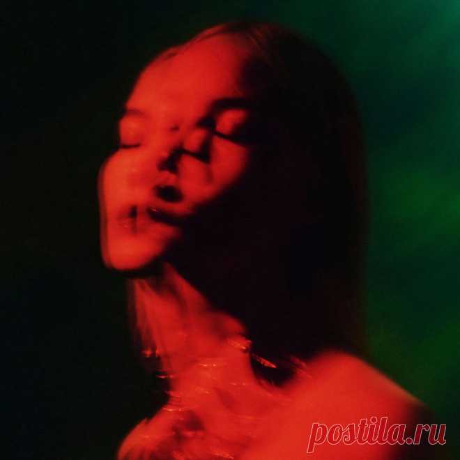 Alex Nantaya - Hold Me Closer (EP) (2025) 320kbps / FLAC
