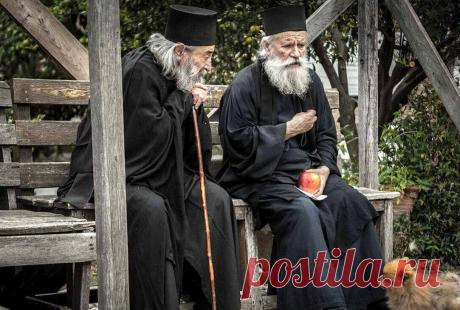 Несколько бесценных наставлений Афонских монахов
Благословенного времени суток. Христиане знают, что советы и наставления монахов для нас, мирян — на вес золота. Ведь монахи ведут совершенно иную жизнь, часто находятся в размышлениях и рассказывают нам про веру, молитвы и жизнь вместе с Богом. Источник фото: Яндекс Картинки Источник фото: Яндекс Картинки Очень часто их наставления кардинально меняют жизни людей. Таких […]
Читай дальше на сайте. Жми подробнее ➡