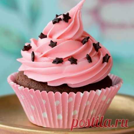 Добрососедство по-британски: неизвестный дарит людям домашние сладости