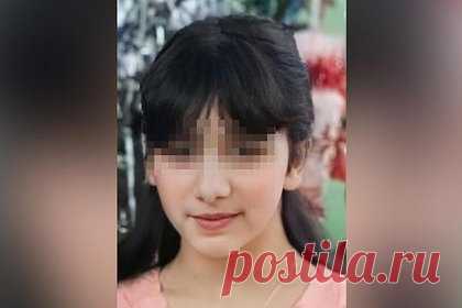11-летняя девочка пропала в первый день нового года в российском регионе. В Псковской области 10 дней ищут пропавшую в первый день нового года 11-летнюю девочку. 1 января она ушла из дома в деревне Полоное Порховского района и не вернулась. 2 января на берегу местной реки нашли куртку ребенка. Известно, что пропавшая живет вместе с дедом и стоит на учете у психиатра.