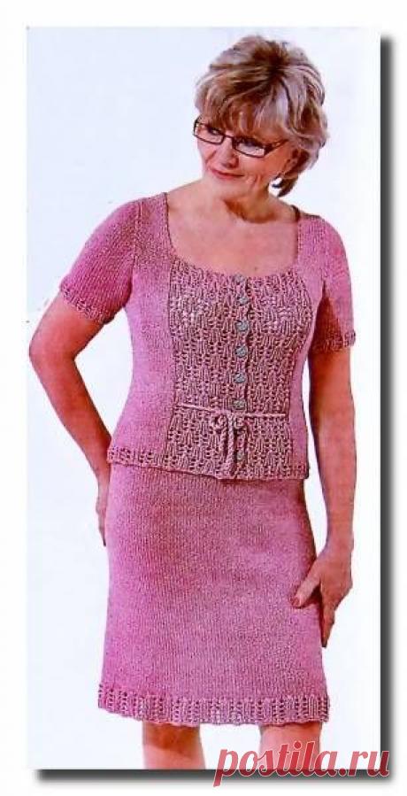 Костюм состоит из лёгкого жакета с ажурными вставками и юбки. Спицами. Размеры: S (M) L (XL) XXL. / korzinochka.3dn.ru