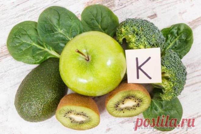 Топ-10 продуктов с высоким содержанием калия Калий – это очень важное и значимое вещество в человеческом организме. Главным образом он, взаимодействуя с натрием, способствует здоровому балансу жидкости и минералов. Кроме этого, калий транспортир...
