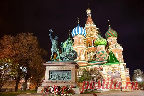 ПАМЯТНИК МИНИНУ И ПОЖАРСКОМУ-1818 г