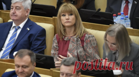 Журова: болела, чтобы Камерун забил России, товарищеские матчи нужно играть вничью. Депутат Госдумы, олимпийская чемпионка по конькобежному спорту Светлана Журова прокомментировала итоги товарищеского матча между сборными России и Кении. Читать далее