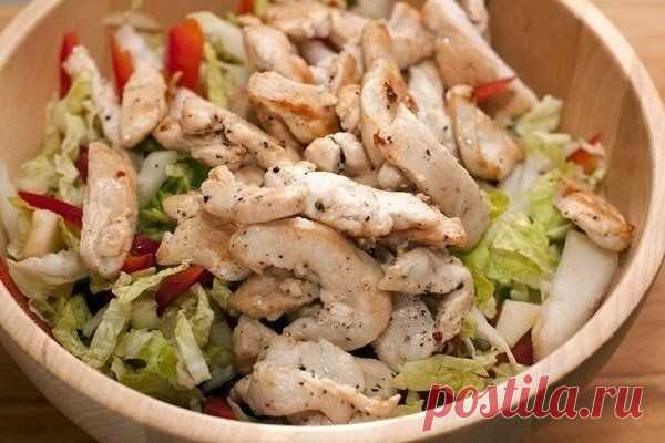 Как приготовить салат с куриной грудкой - рецепт, ингридиенты и фотографии