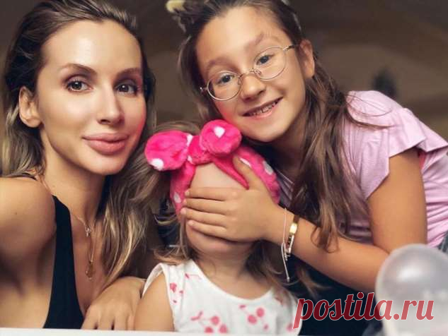 Яблочко от яблони! Светлана Лобода устроила дерзкую фотосессию со старшей дочерью . Милая Я