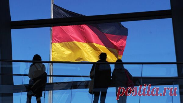 ФРГ приняла к сведению слова Медведева о применении арсенала по Берлину