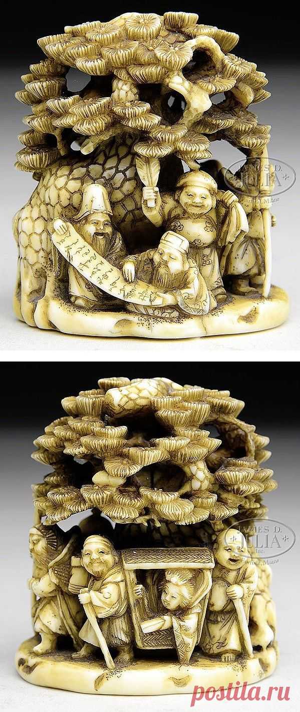 Ivory Нэцкэ со сценой из "Семи богов богатства* с визитом в сосновый лес. XIX век, Япония. Размер: 2» t x 1-3/8" w.