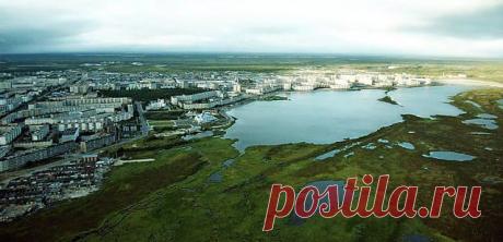 ПОД КРЫЛОМ САМОЛЕТА