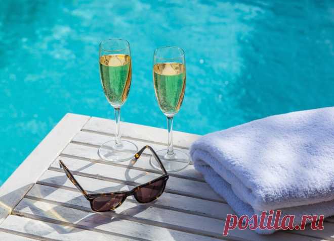 Грайливий настрій: чим відрізняються шампанське, іспанська кавá та просекко? | Блог Мetro