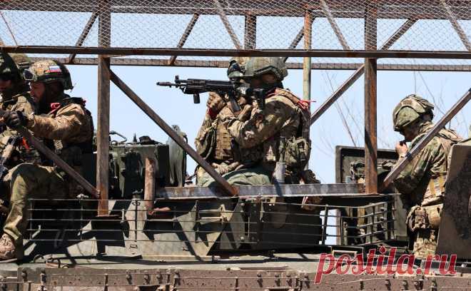 Военные нанесли удар по заводу радиолокационной промышленности Украины. Российские военные нанесли удар по предприятию радиолокационной промышленности Украины, сообщило в ежедневной сводке Минобороны России.