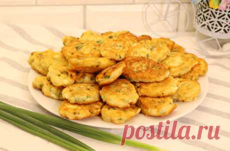 Ленивые пирожки с зеленым луком и яйцом. Пышные, нежные, готовятся за считанные минуты | Как Вкусно! С Ириной Юхновец | Яндекс Дзен
