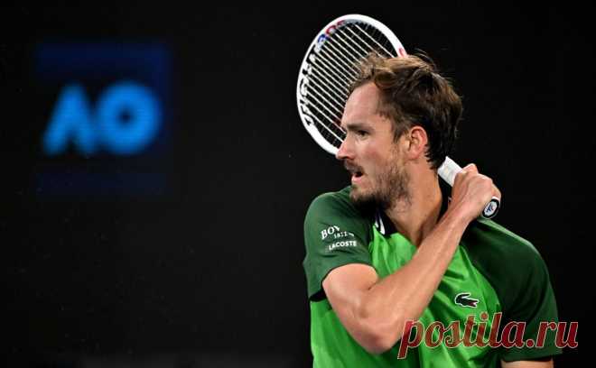 Даниил Медведев вышел в четвертьфинал Australian Open. Соперником Медведева был 26-летний португалец Нуну Боржеш, который в предыдущем круге выбил болгарина Григора Димитрова