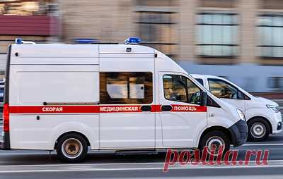 В Ростове в жилом доме произошли взрыв и возгорание после попадания БПЛА. Пожар ликвидировали, жертв и пострадавших нет