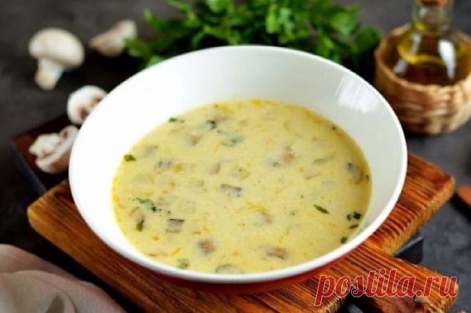 Вкуснейший суп из кабачков с плавленным сыром Представляем вашему вниманию рецепт очень аппетитного супчика, который понравится всем без исключения....