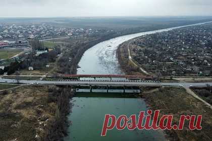 Крупнейшее водохранилище Крыма наполнилось водой. Крупнейшее водохранилище Крыма Чернореченское, построенное для водоснабжения севастопольского региона, заполнилось водой на 94,7 процента. В департаменте городского хозяйства правительства Севастополя заявили, что это гарантирует стабильное водоснабжение в 2022 и в 2023 году.