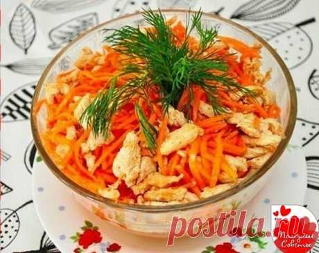 Салат "Торжество" с курицей и черносливом. Салат на праздничный стол.

Сохрани себе на стену 

Ингредиенты:

Куриная грудка — 200 г
Картофель (крупный) — 1 шт.
Огурец соленый — 1шт.
Яйца — 2 шт.
Чернослив — 100 г
Майонез — 2 ст. л.

Приготовление:

1. Подготовьте все необходимые ингредиенты. Картофель отварите до готовности, охладите и очистите. Яйца отварите вкрутую. Куриную грудку отварите в слегка подсоленной воде до готовности.
2. Картофель натрите на крупной терке, ку...