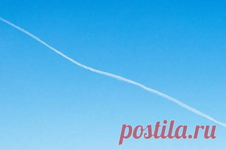 Летевший в Москву самолет резко сменил курс и сел в другом месте. Летевший в Москву самолет авиакомпании «Уральские Авиалинии» резко сменил курс и сел в другом месте. Инцидент произошел с лайнером, следовавшим в российскую столицу из Ноябрьска. При выполнении полета экипаж воздушного судна принял решение о вынужденной посадке в аэропорту Екатеринбурга по техническим причинам.