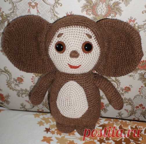 Ушастик, связанный крючком.