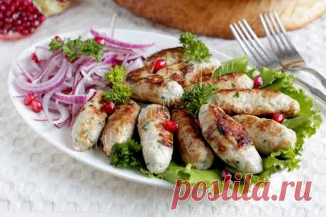 Люля кебаб из куриного фарша на сковороде, рецепт с фото.