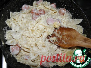 Макароны с сосисками в бархатном соусе
