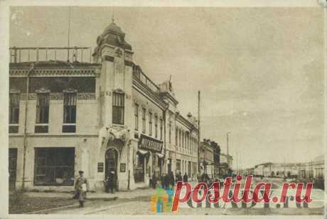 Ульяновск, Россия - Гончаровская улица - г3684 | GRADY.ru