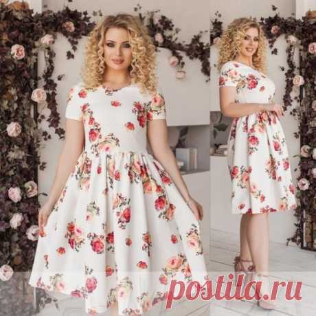 Цветастое отрезное платье