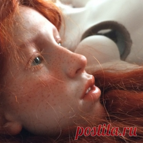 Кажется, голова девушки. Но приглядись внимательнее…