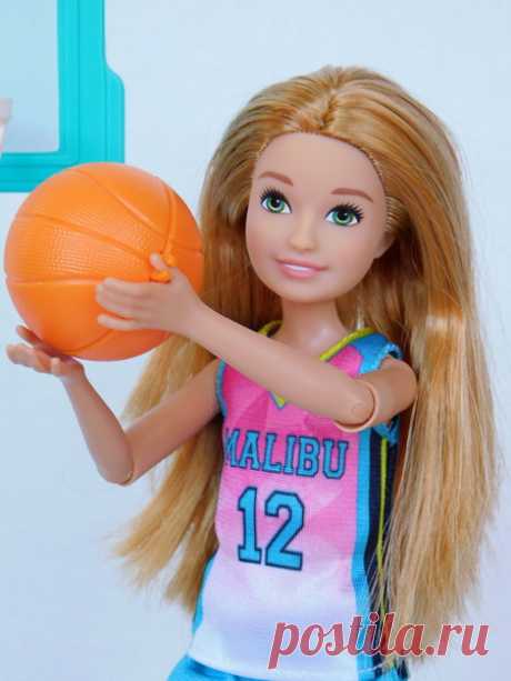 Barbie спортивные сестрёнки. Стейси баскетбол. Обзор