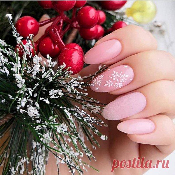 Модный маникюр зима 2024-2025: новинки зимнего маникюра, тренды зимнего дизайна ногтей