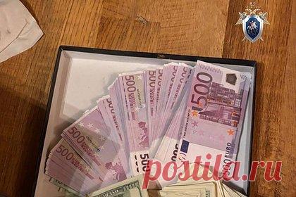 Начальник российской колонии и координатор киллеров вымогали у заключенных деньги