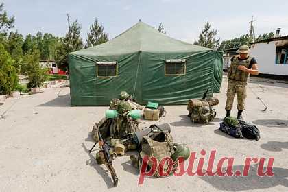 Из-за стрельбы на киргизско-таджикской границе погиб мирный житель. Один человек погиб, еще 17 пострадали в ходе стрельбы, начавшейся на границе Киргизии и Таджикистана. Инцидент случился в местности Торт-Кочо Баткенского района. Власти объявили эвакуацию ближайших к границе населенных пунктов. Интенсивная перестрелка продолжается до сих пор.